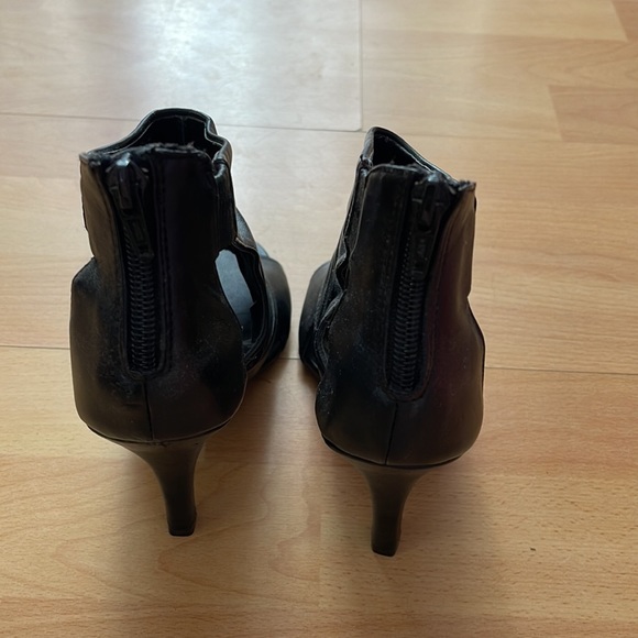 Black hight heels with open toes - Picture 3 of 5